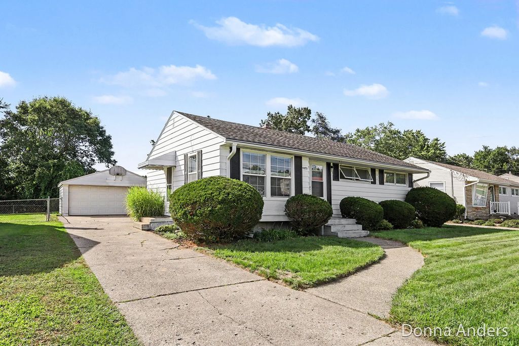 4895 Marshall Avenue, Kentwood