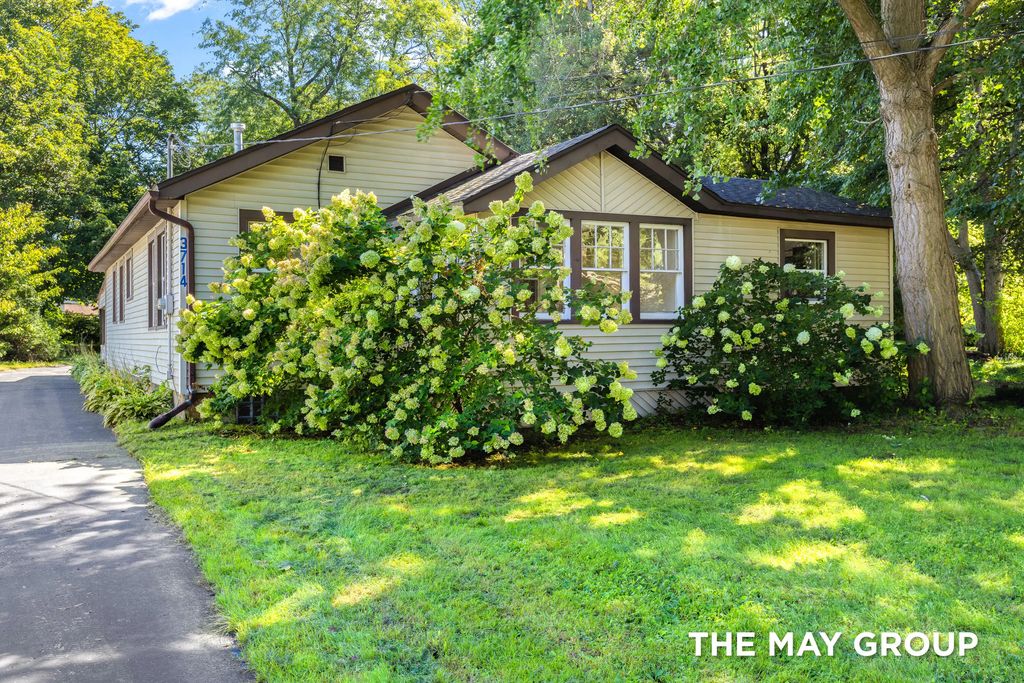 3714 Briggs Boulevard, Grand Rapids