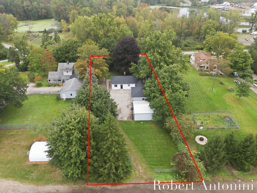 3630 Michigan Street, Grand Rapids