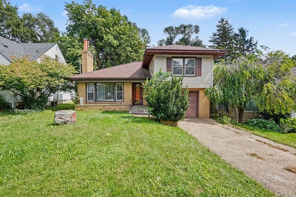 1220 Se Sylvan Avenue, Grand Rapids