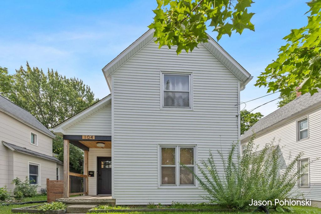 104 Sweet Street, Grand Rapids