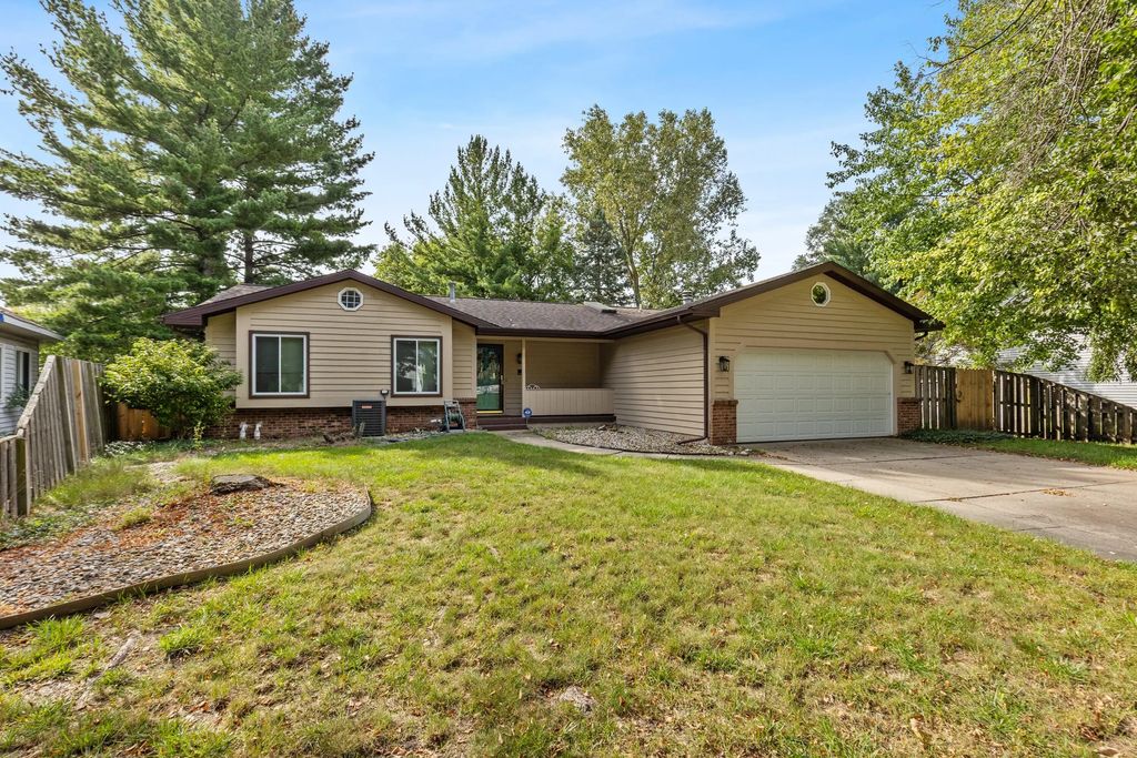2108 Brook Trails Court, Grand Rapids