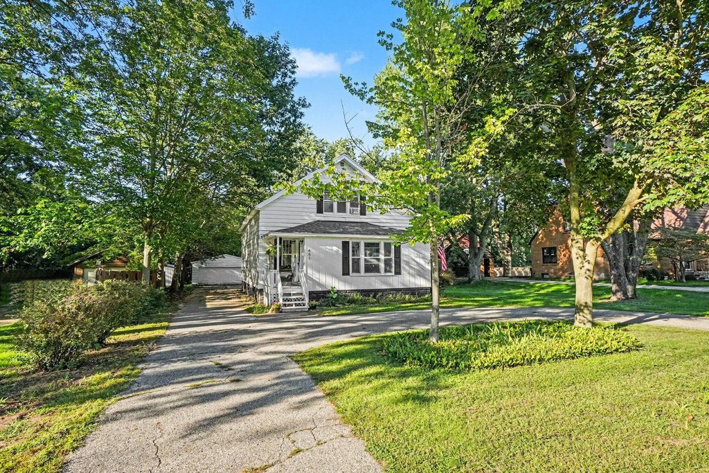 461 W Lakewood Boulevard, Holland