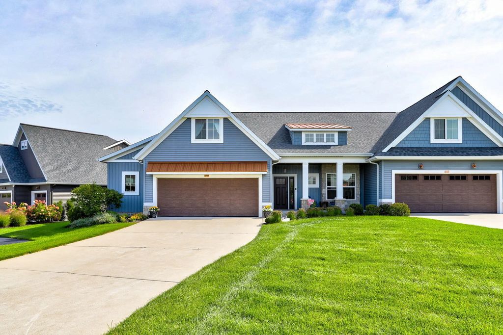 4727 Northern Court, Holland