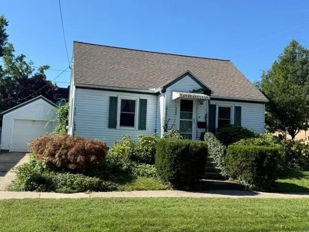 500 Fulton Avenue, Grand Haven