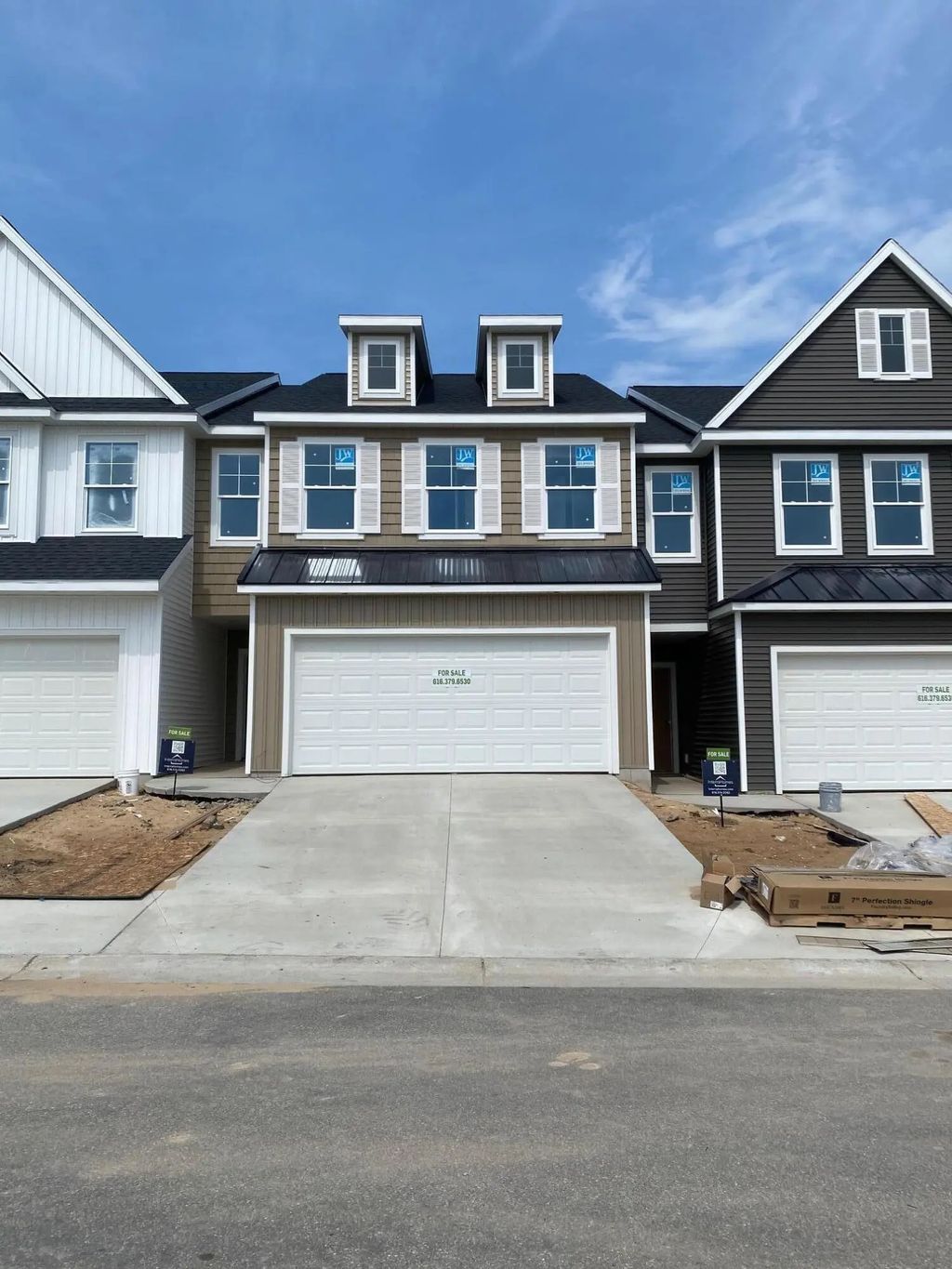 2879 E Highgate Street 80, Kentwood