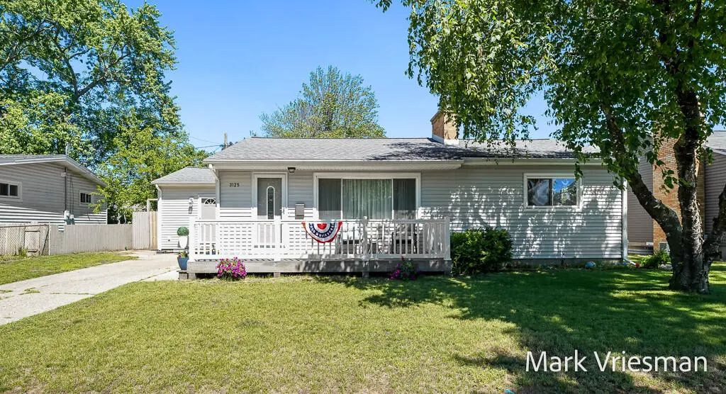 3125 Coolidge Road, Muskegon