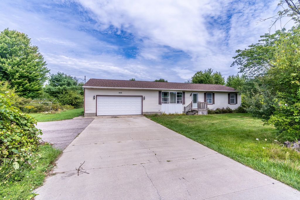 928 E Riley-thompson Road, Muskegon