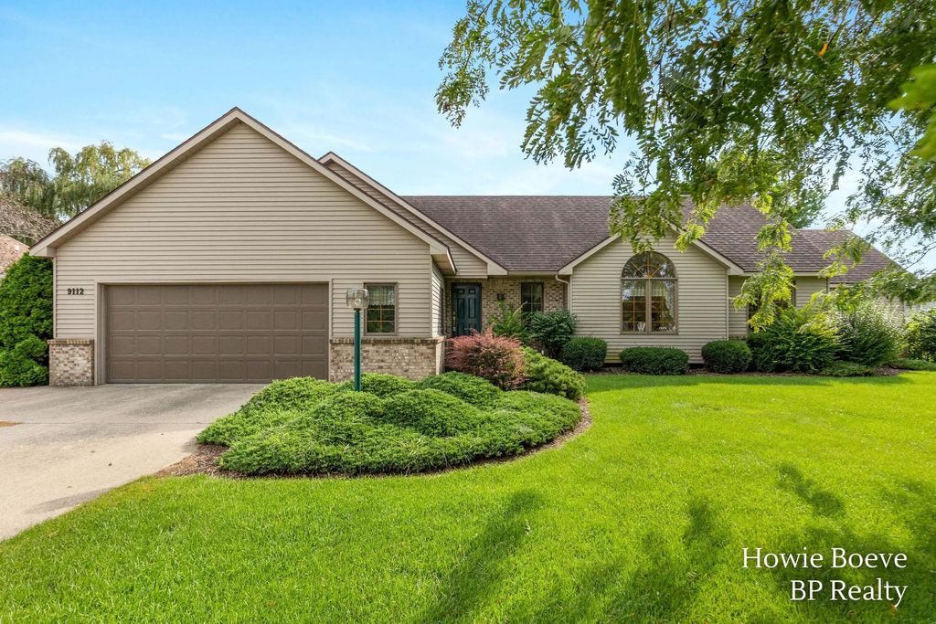 9112 Bluff Lake Street, Zeeland