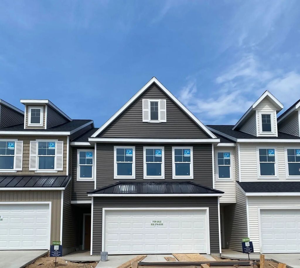2881 E Highgate Street 81, Kentwood