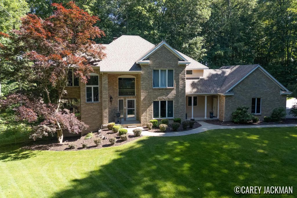 2111 Woodley Creek Court, Comstock Park