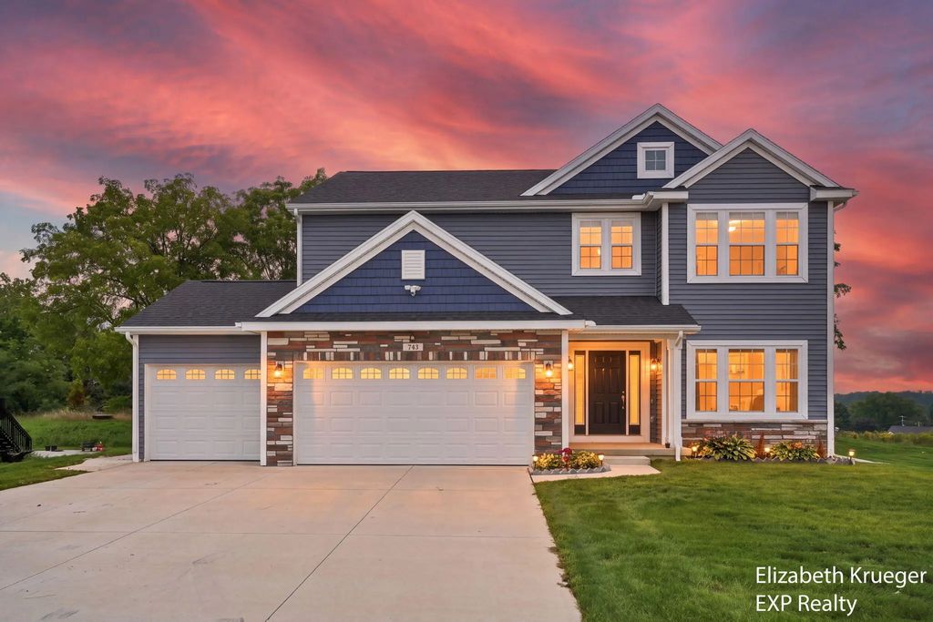 743 Petoskey Stone Drive, Byron Center