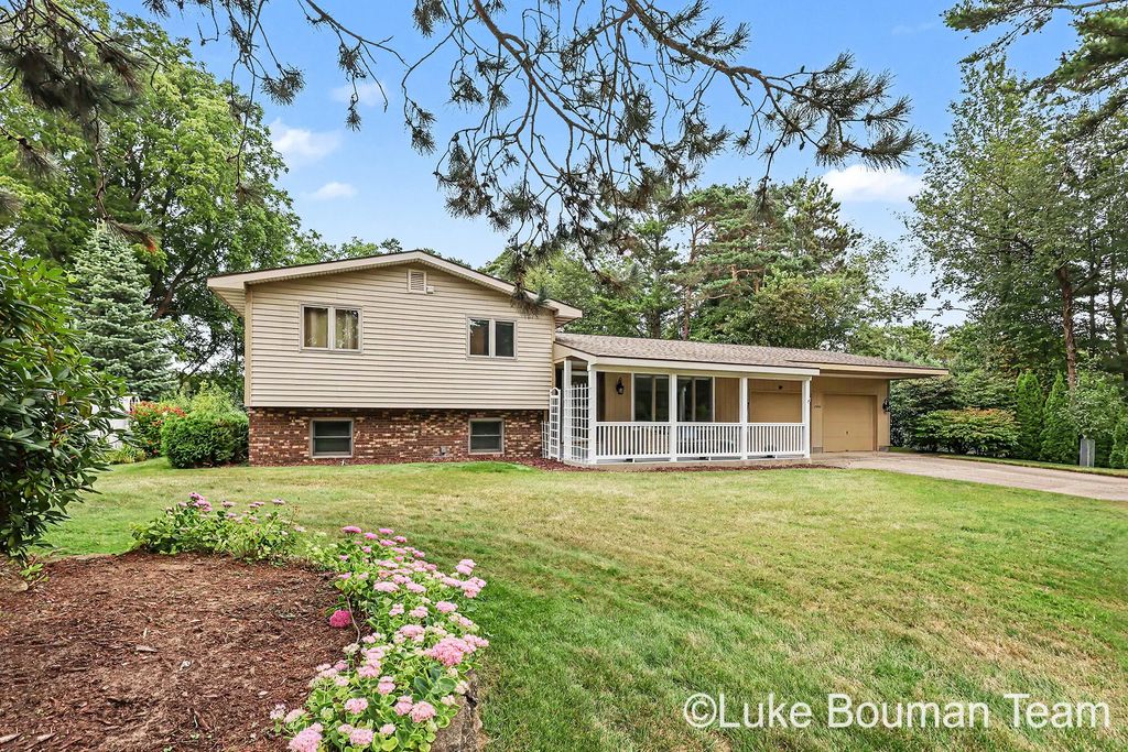 17521 Whippoorwill Drive, Grand Haven