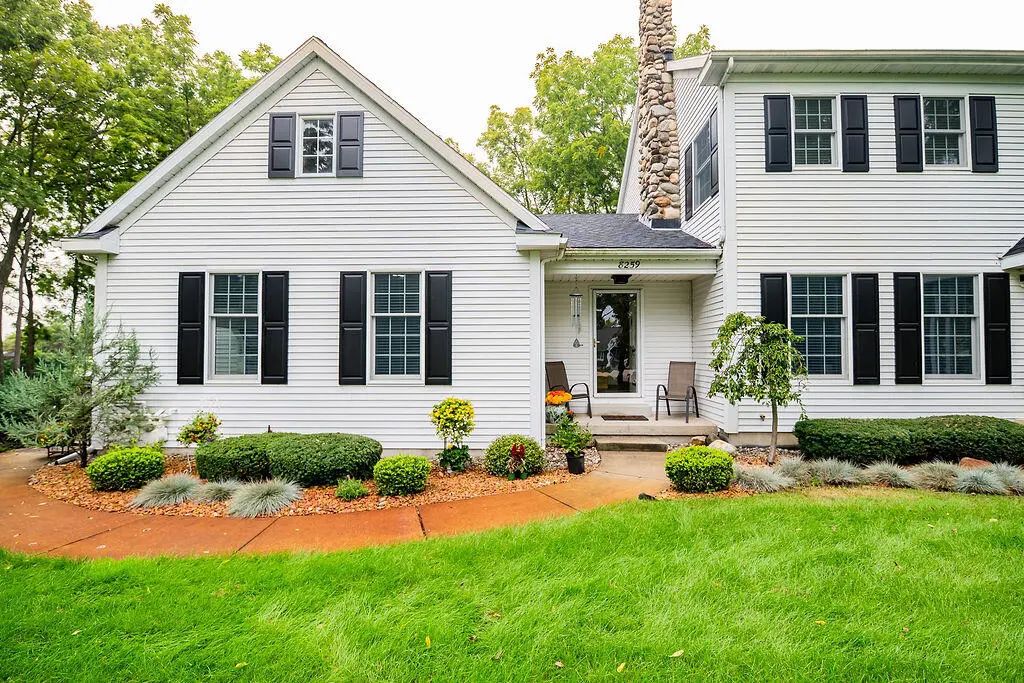 8259 Wallinwood Springs Drive, Jenison