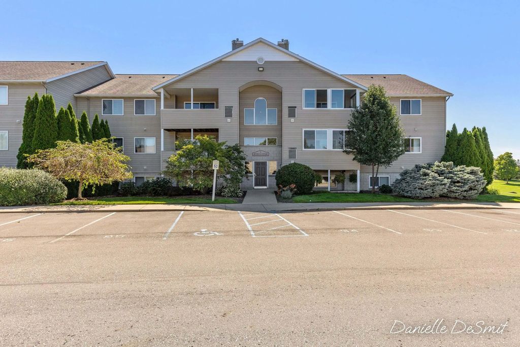 8524 N Jasonville Court 87, Caledonia
