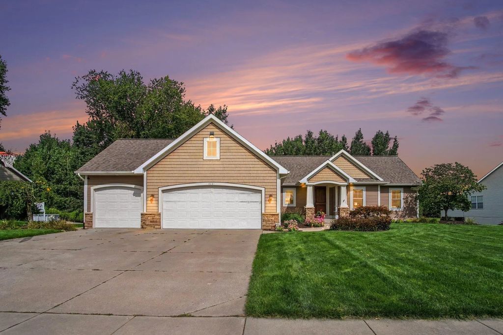 2001 Pavilion Drive, Byron Center