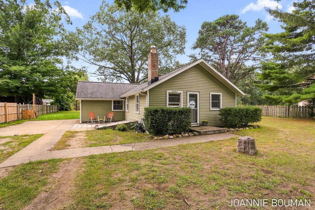 15412 Groesbeck Street, Grand Haven