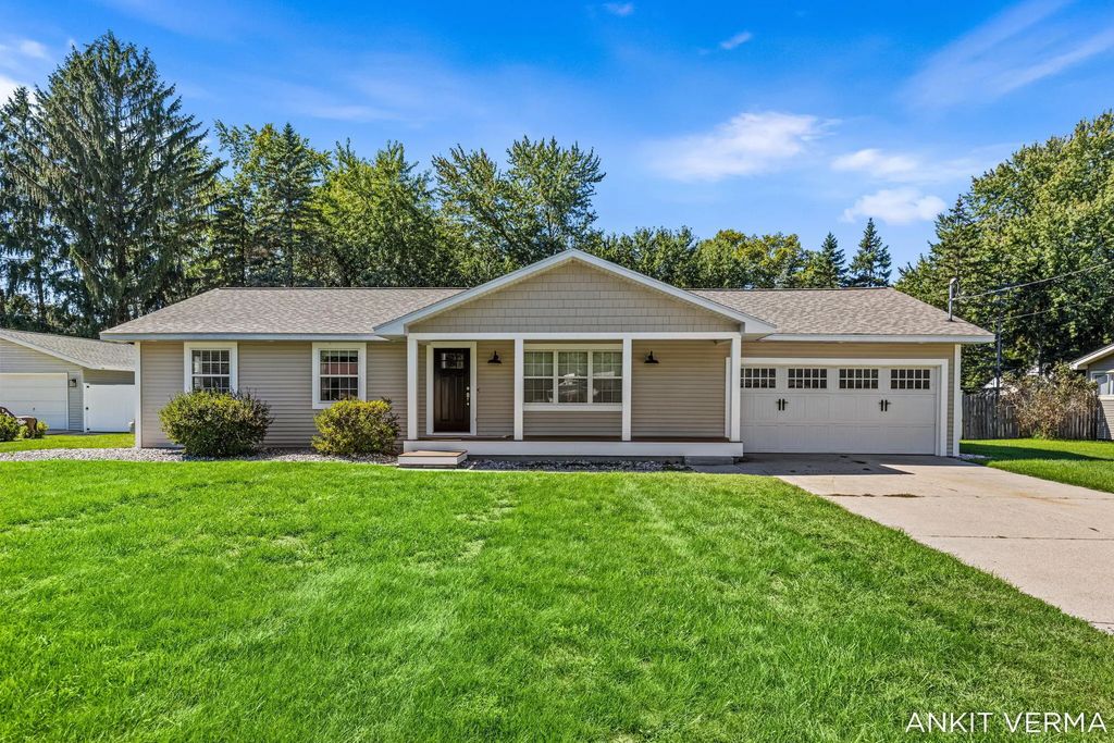7439 Eastlane Avenue, Jenison