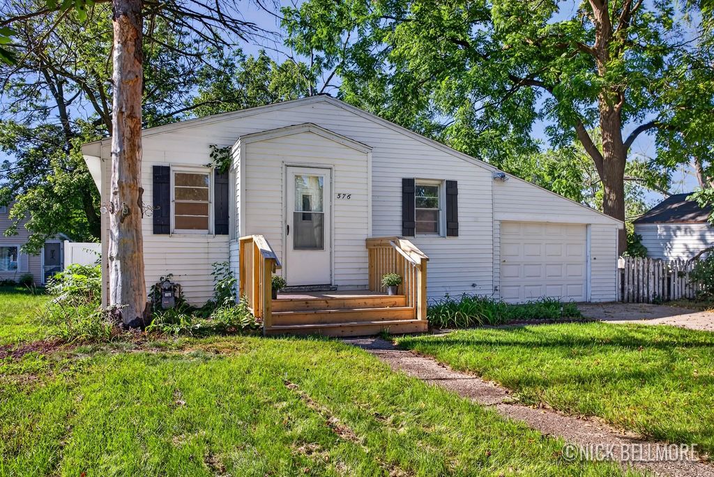 576 W 20th Street, Holland