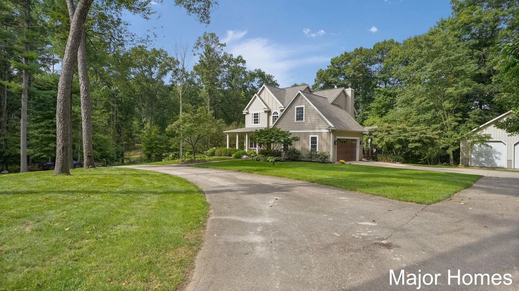 10400 Heether Road, Belding