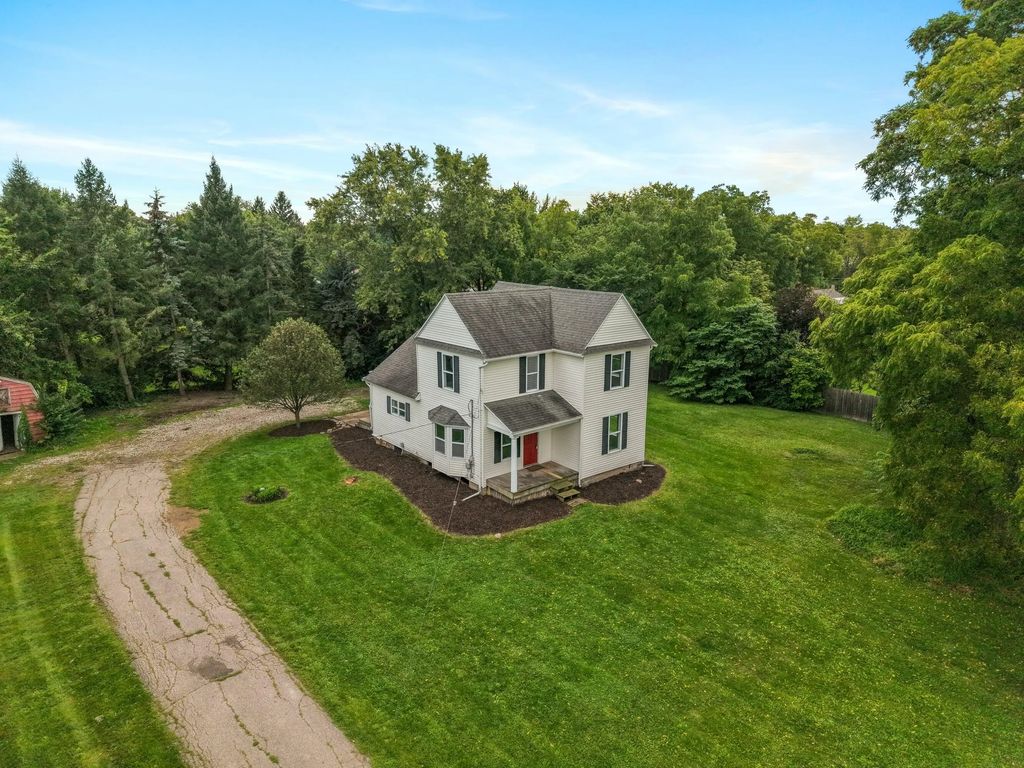 2836 Knapp Street, Grand Rapids