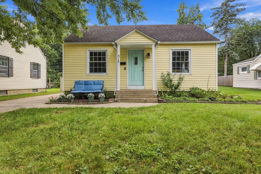 312 W 22nd Street, Holland