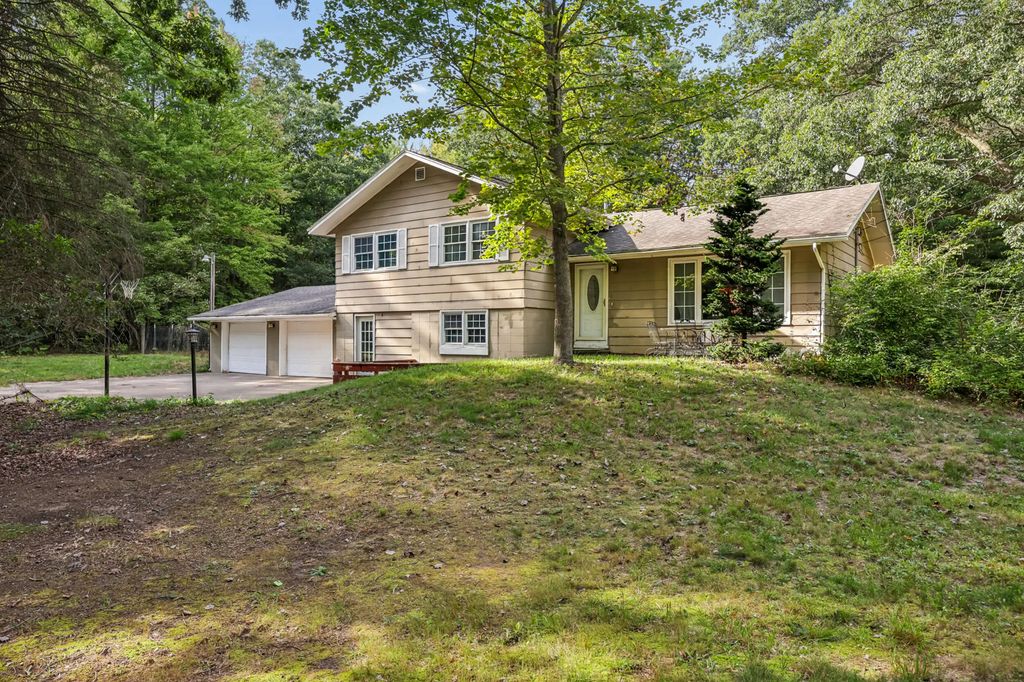 3100 W Giles Road, Muskegon