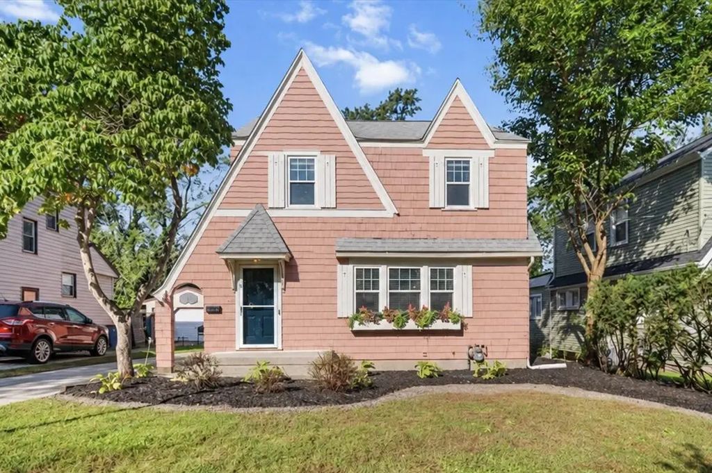 1515 Calvin Avenue, Grand Rapids