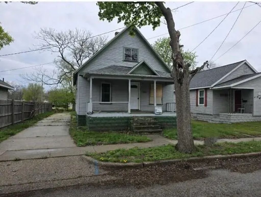 897 Turner Avenue, Muskegon