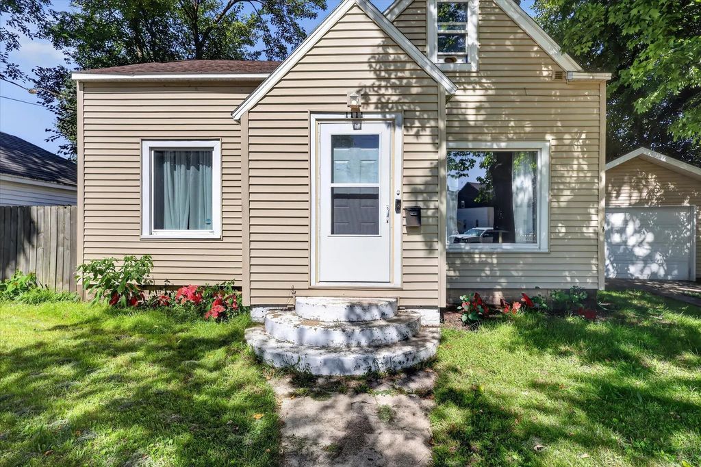 1111 Orville Street, Grand Rapids