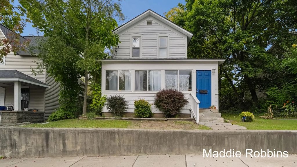 41 Grove Street, Grand Rapids