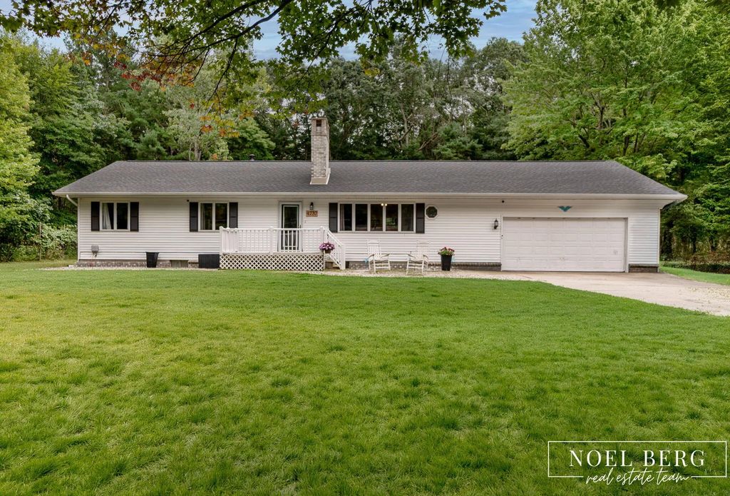 4737 W Giles Road, Muskegon