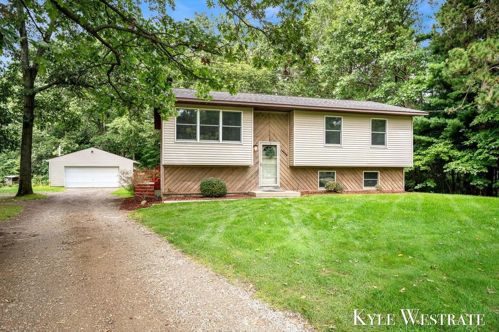 14439 Lincoln Street, Grand Haven