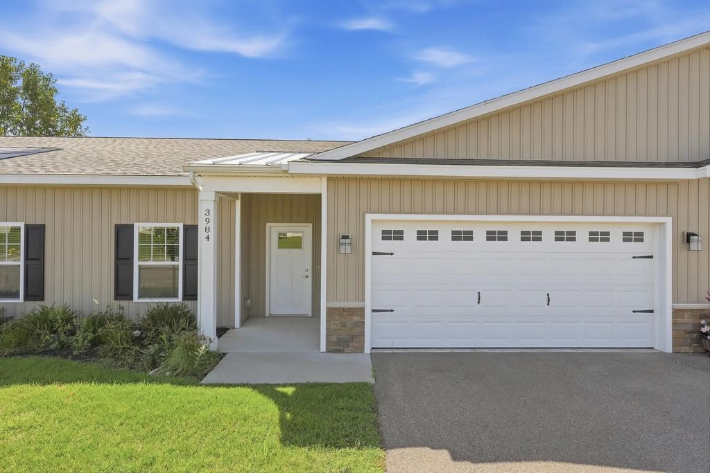 3984 Reserve Drive, Wyoming