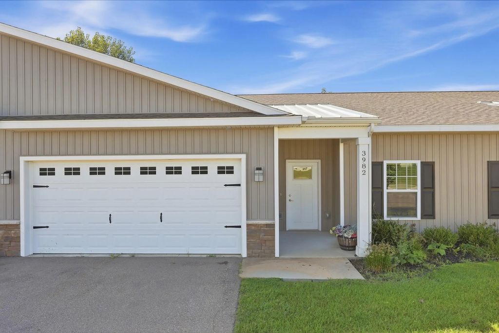 3982 Reserve Drive, Wyoming