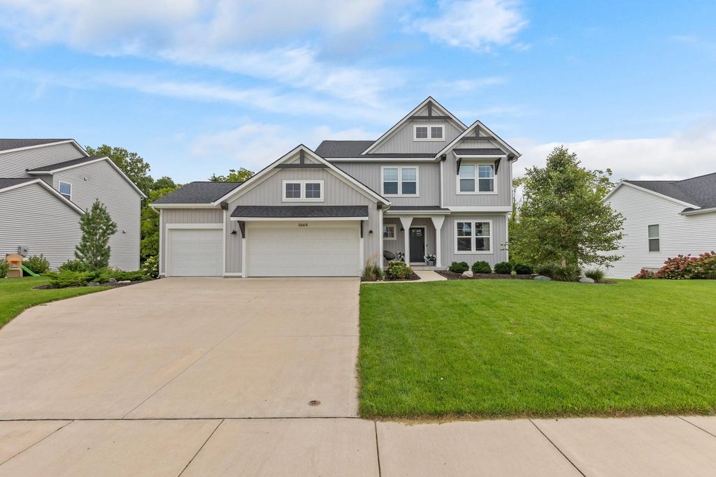 6664 Inwood Ridge Drive, Rockford