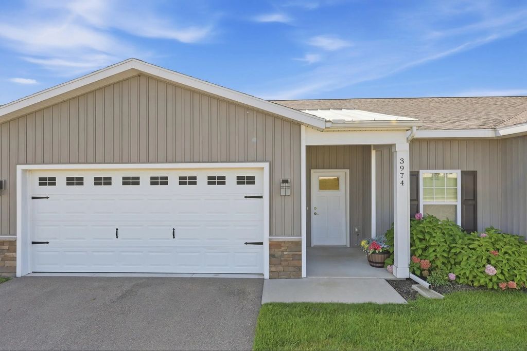 3974 Reserve Drive, Wyoming