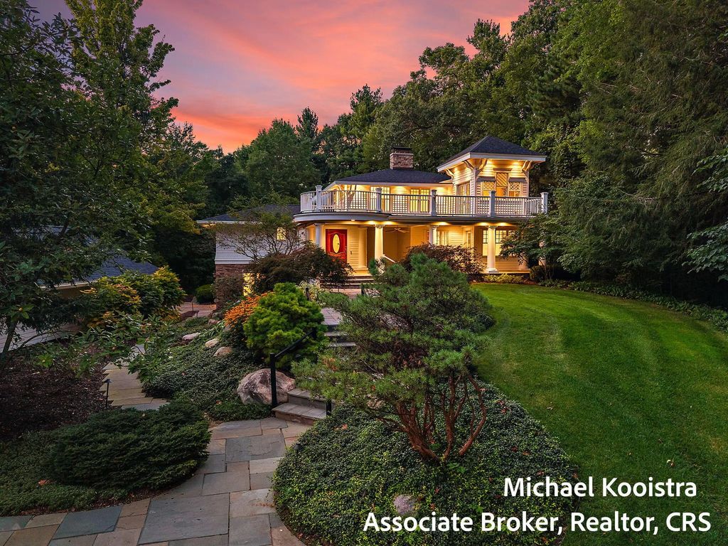 5760 Grand River Drive, Ada