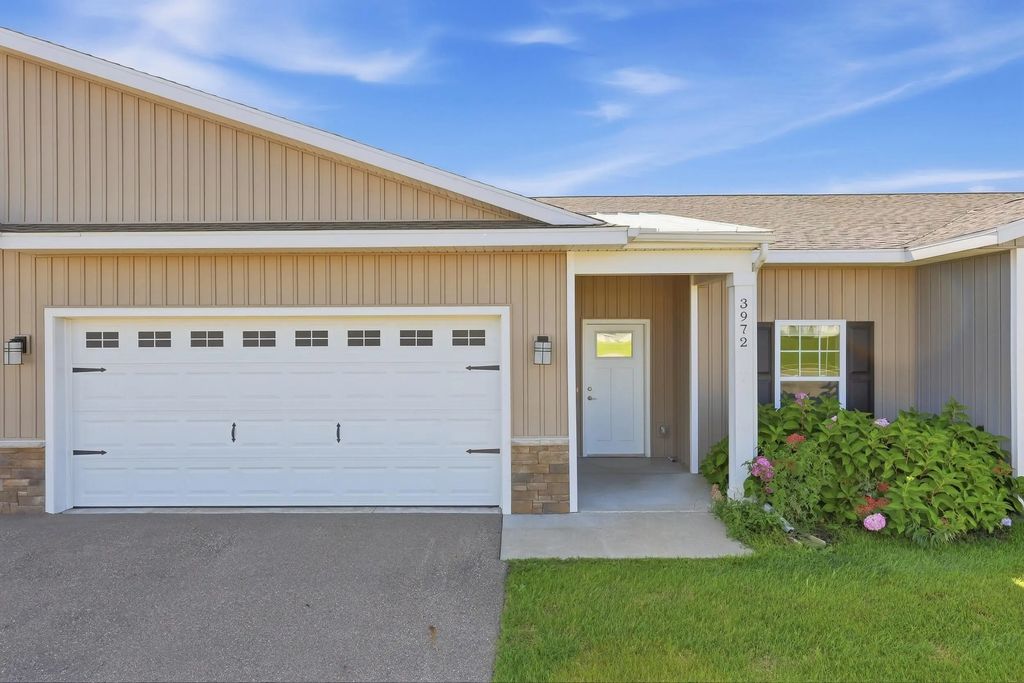 3972 Reserve Drive, Wyoming