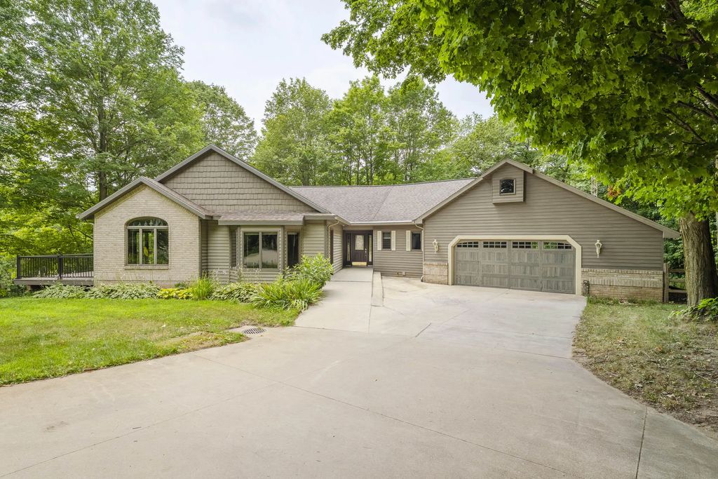 8047 Kraft Avenue, Caledonia