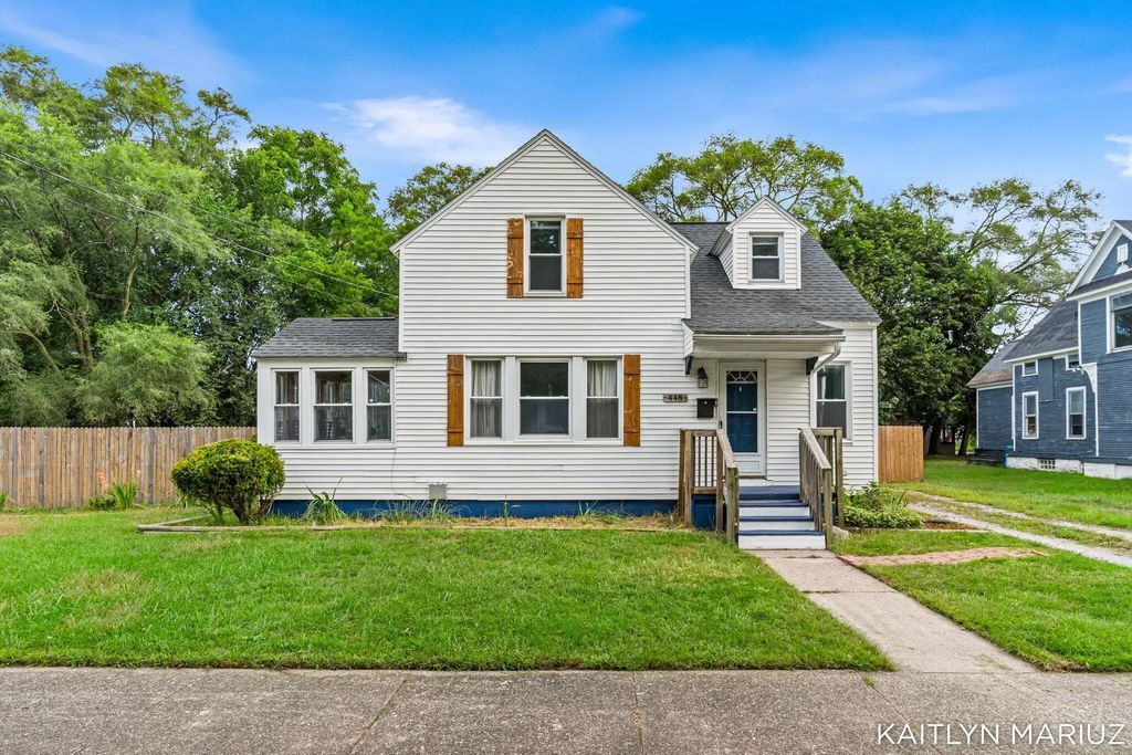 448 Allen Avenue, Muskegon