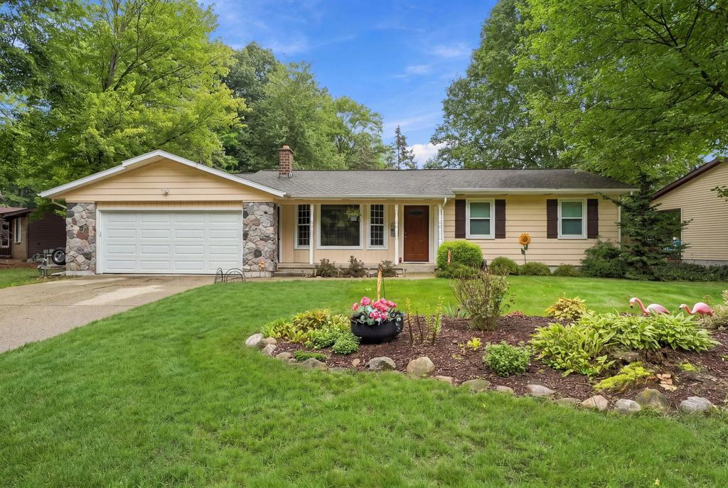 7258 Yorkshire Drive, Hudsonville