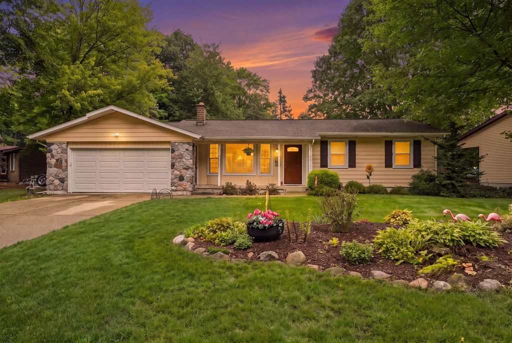 7258 Yorkshire Drive, Hudsonville