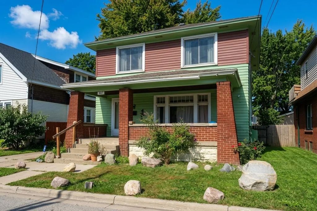 907 Burton Street, Wyoming