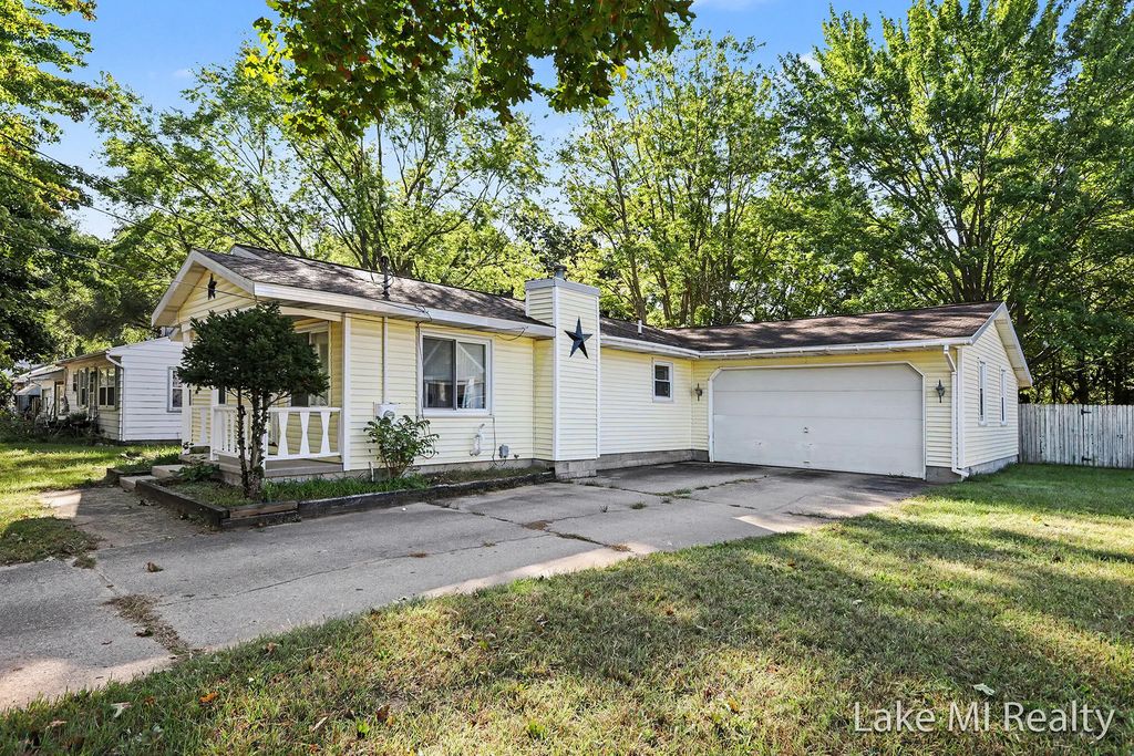102 Sluyter Street, Kentwood