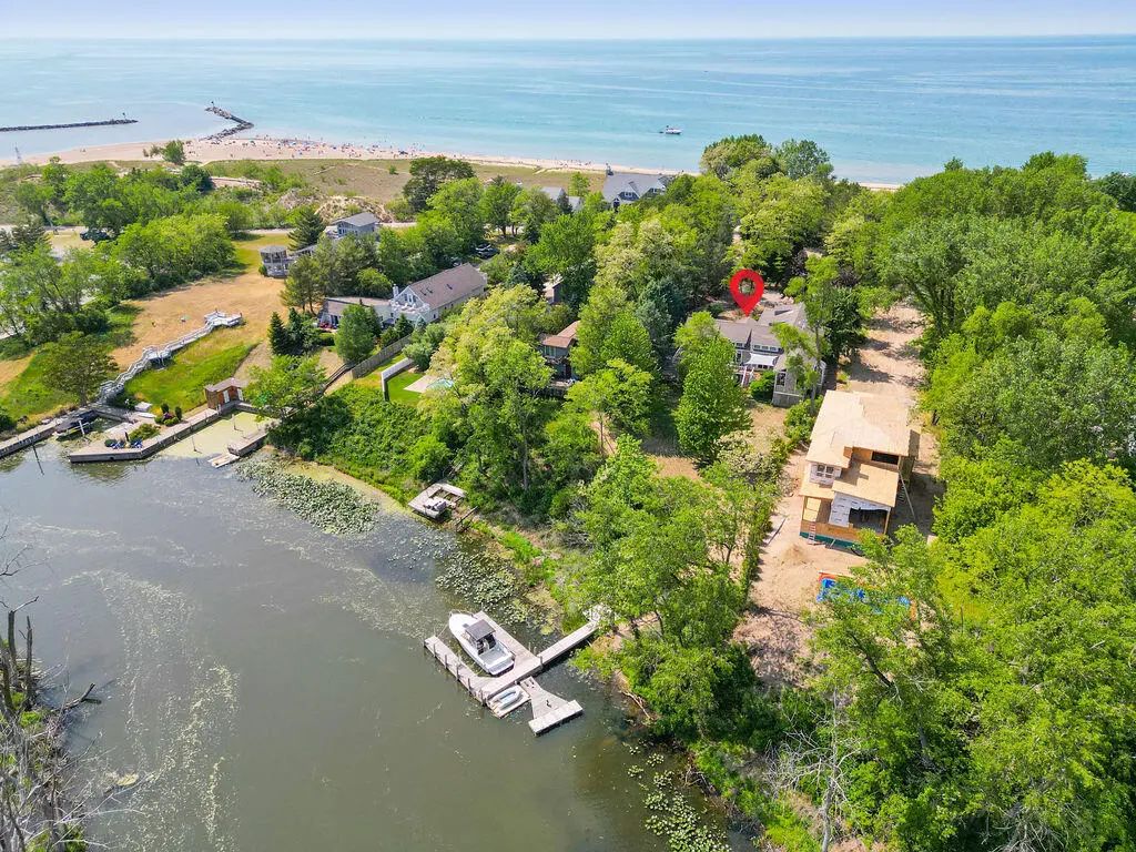 331 Marquette Drive, New Buffalo