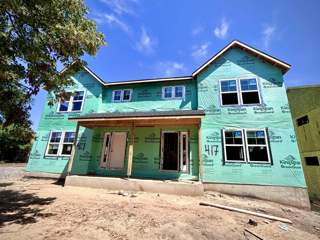 417 Pleasant Street, Grand Rapids