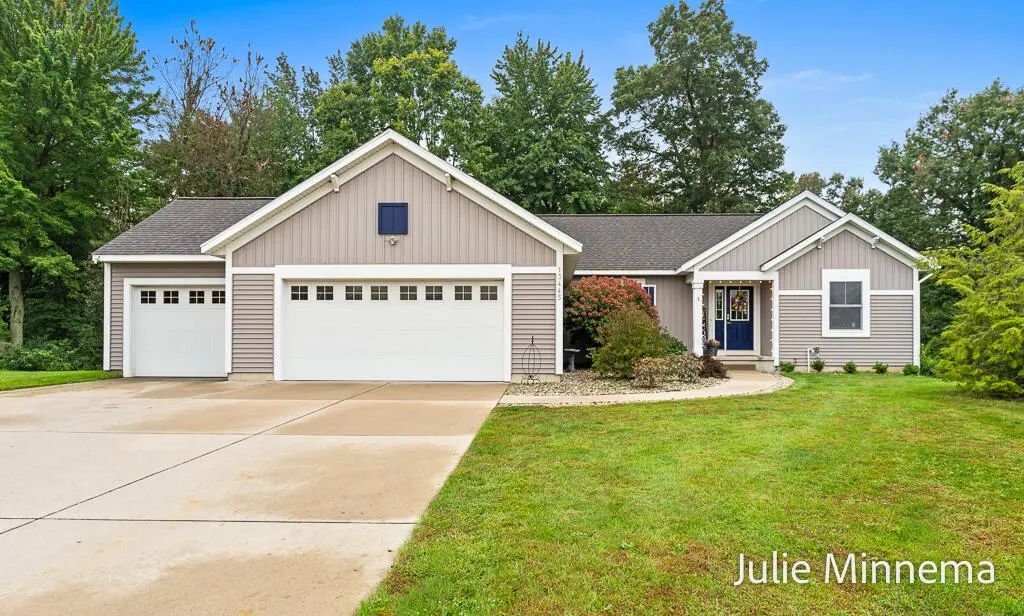 13445 Hidden Creek Court, Grand Haven