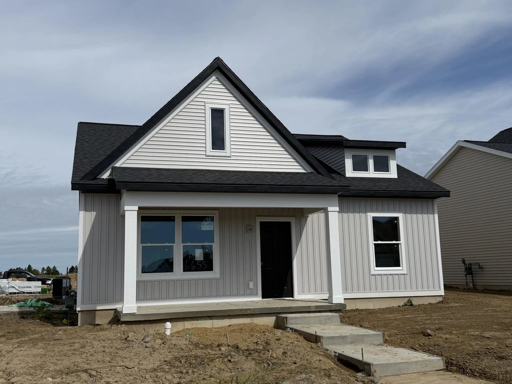 6655 Bellflower Drive, Zeeland