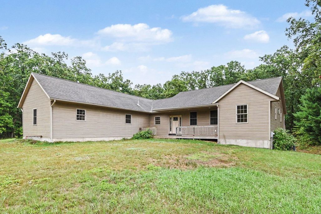 78 N Hilton Park Road, Muskegon